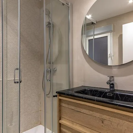 Park Iii With Parking By Aston * Більбао