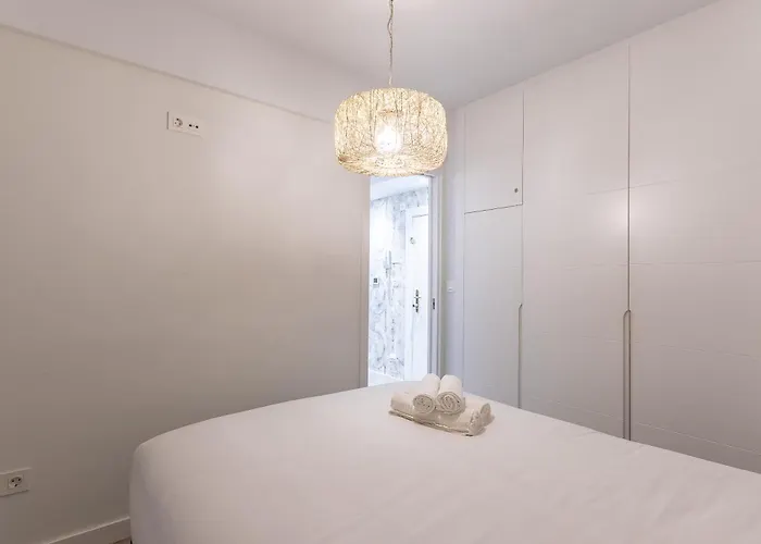 Park Iii With Parking By Aston * Bilbao